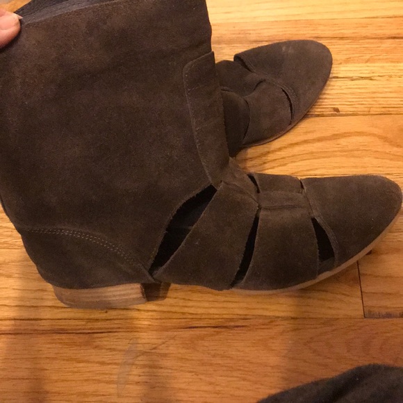 A.P.C boho spring transitional booties. - Picture 3 of 7